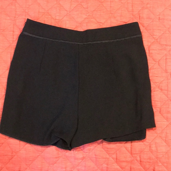 Zara basic shorts - Picture 2 of 2